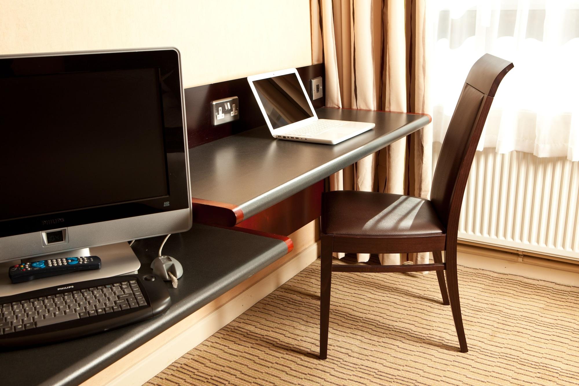 Mercure Leeds Parkway Hotel Dış mekan fotoğraf