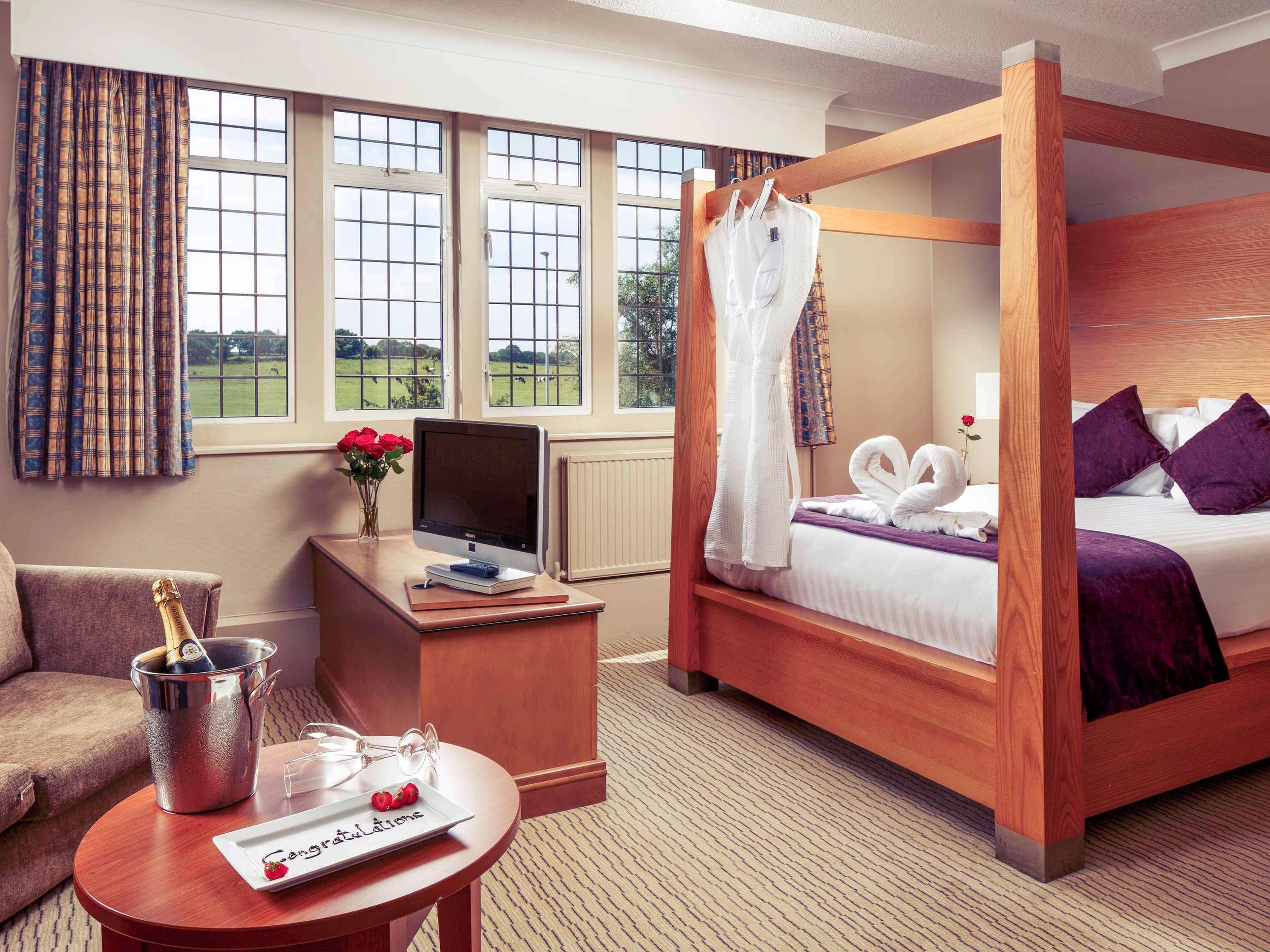 Mercure Leeds Parkway Hotel Dış mekan fotoğraf