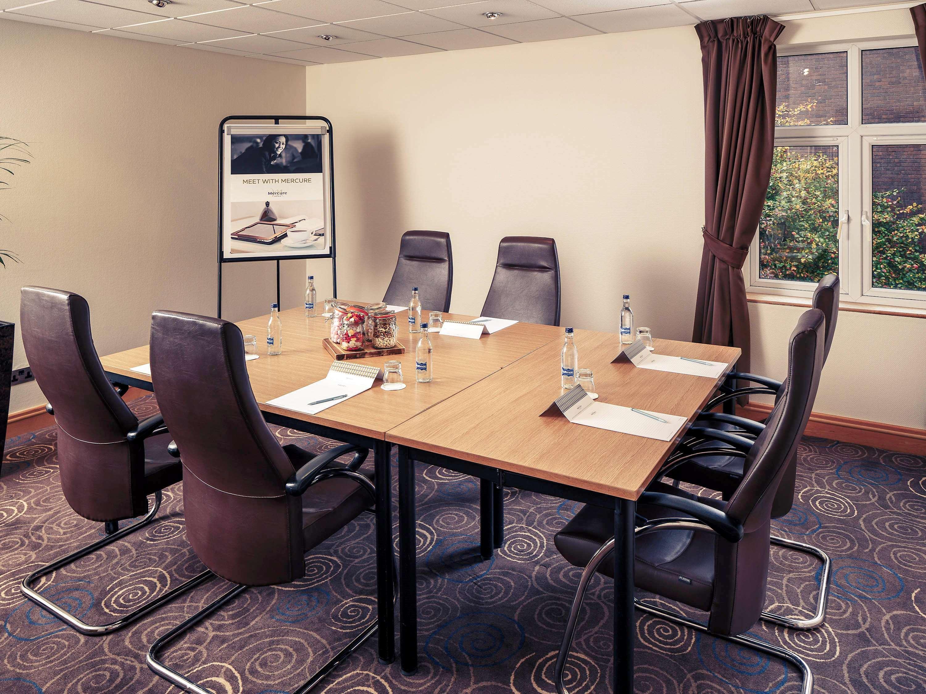 Mercure Leeds Parkway Hotel Dış mekan fotoğraf