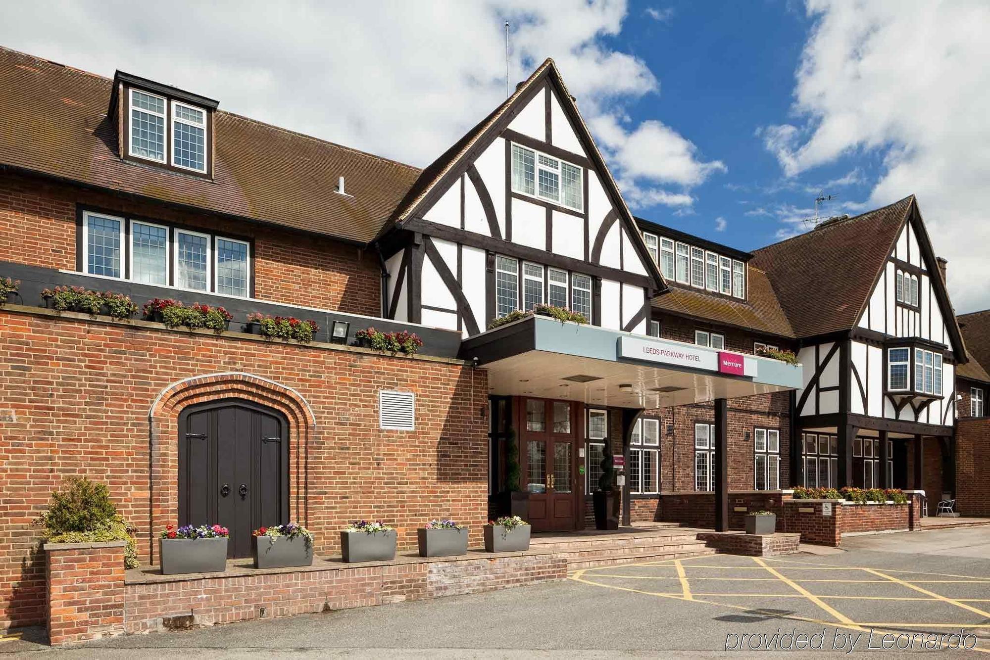 Mercure Leeds Parkway Hotel Dış mekan fotoğraf
